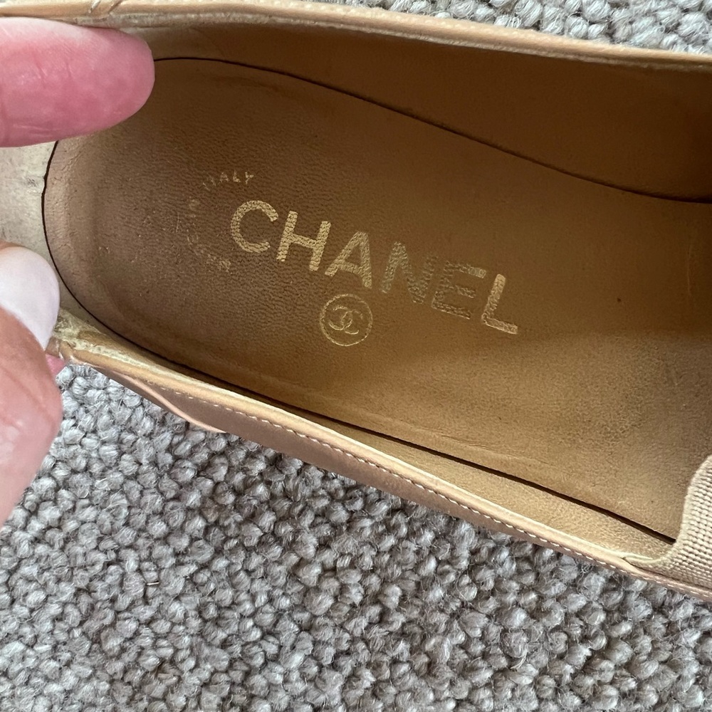 Authentic CHANEL loafers size 38 - Picture 3 of 7